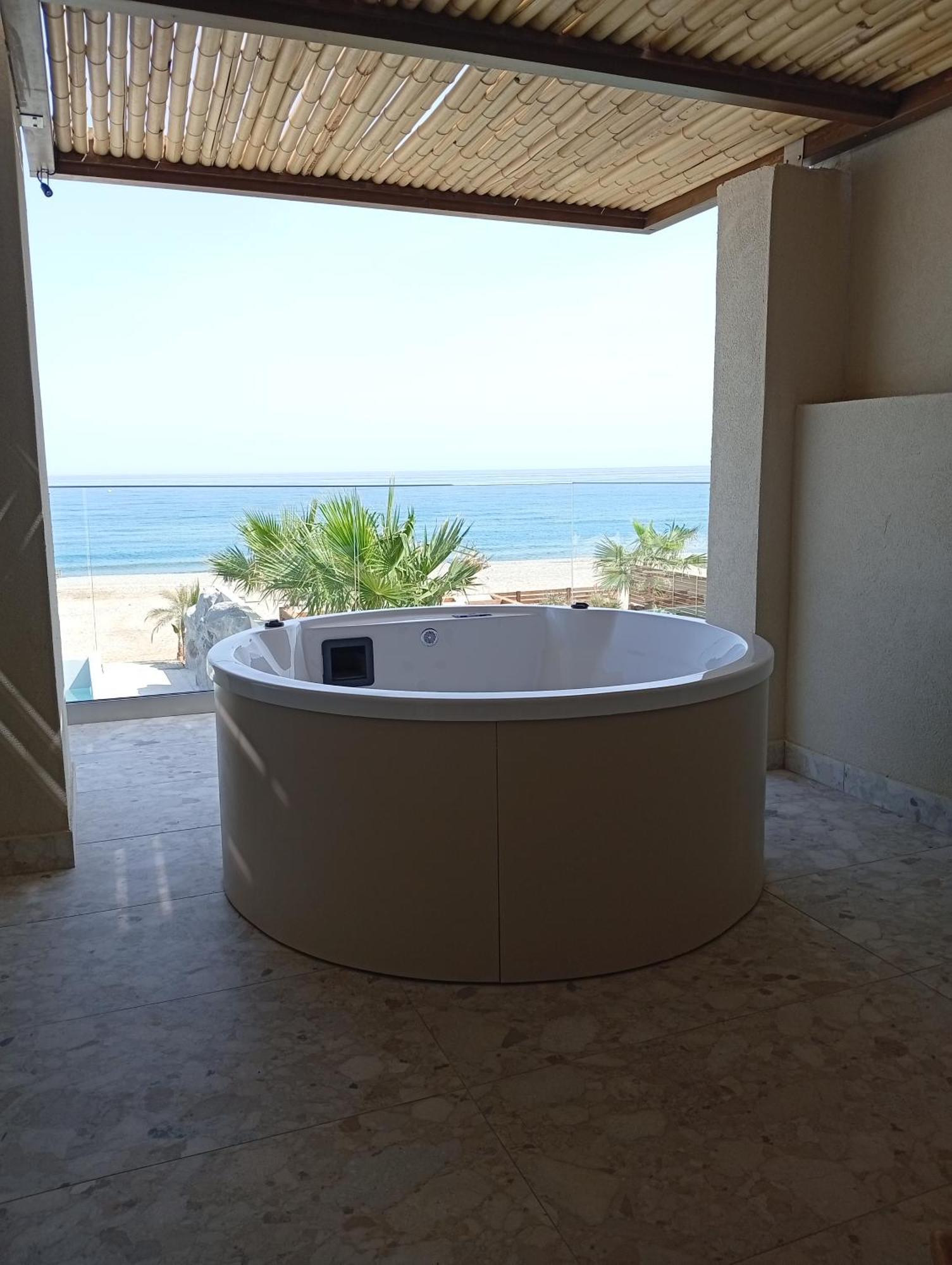 Uzenie All Suites Boutique Resort (Adults Only) Adelianósz Kámbosz Kültér fotó