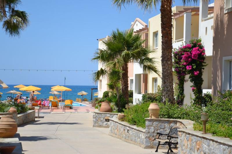 Uzenie All Suites Boutique Resort (Adults Only) Adelianósz Kámbosz Kültér fotó