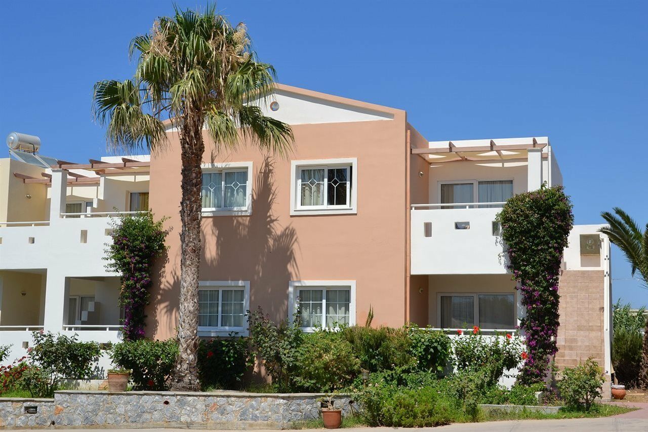Uzenie All Suites Boutique Resort (Adults Only) Adelianósz Kámbosz Kültér fotó